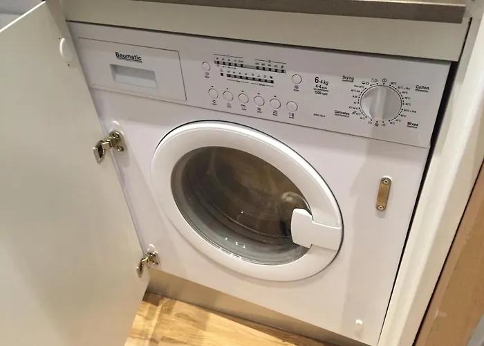 Fully Equipped Studio In Greenwich - 1 Min To Station